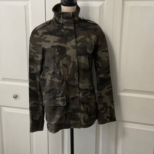 NWOT Love Tree Women's Camo Utility Jacket, Large